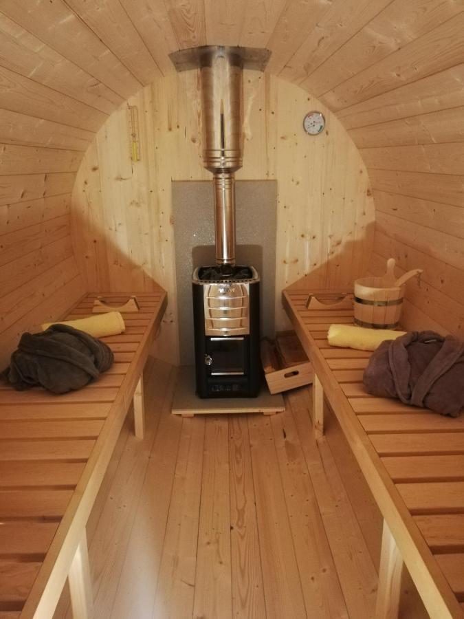 Pod Orehom Drvena Kuca I Sauna Krapina Exterior foto