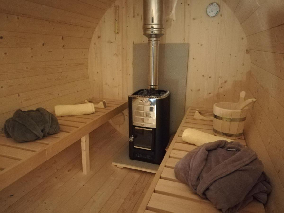 Pod Orehom Drvena Kuca I Sauna Krapina Exterior foto